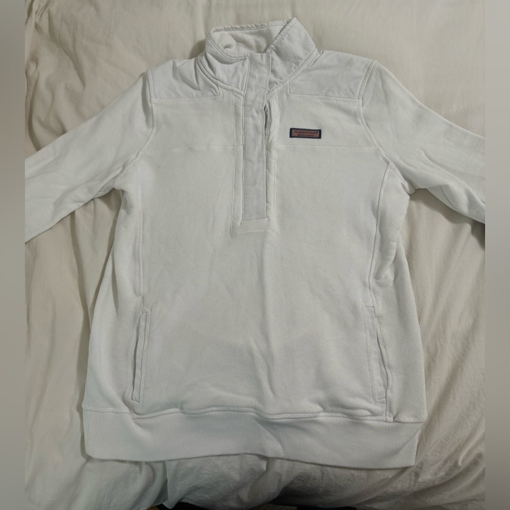 Vineyard Vines new without tags XS pullover for women color white
